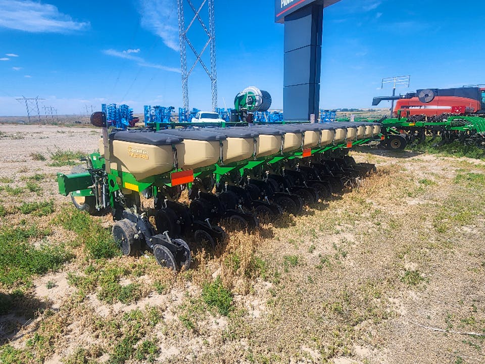 GREAT PLAINS YP1025A3P