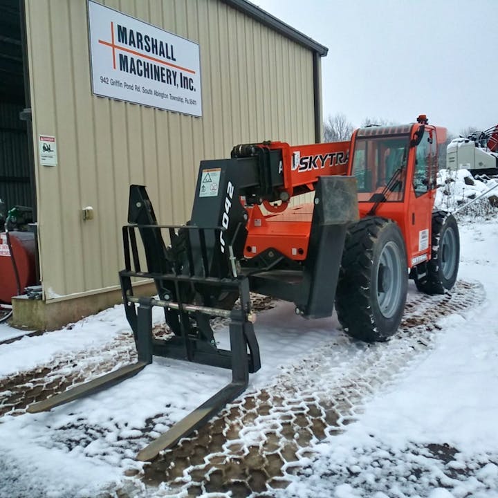 JLG 10042 T4F