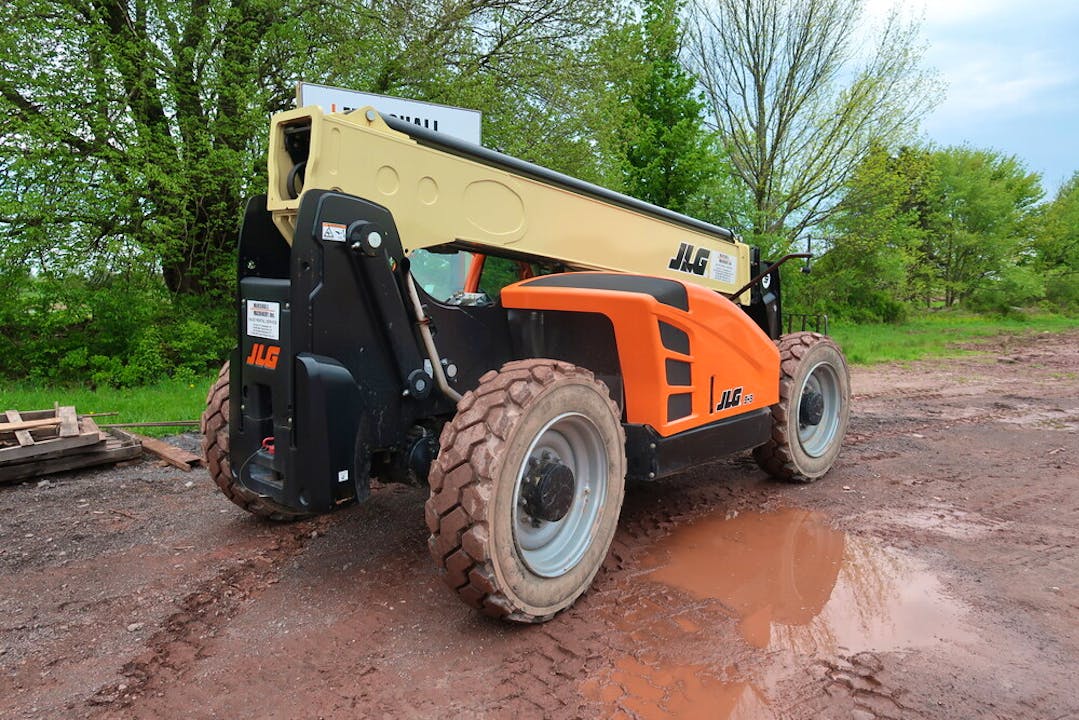 JLG 943