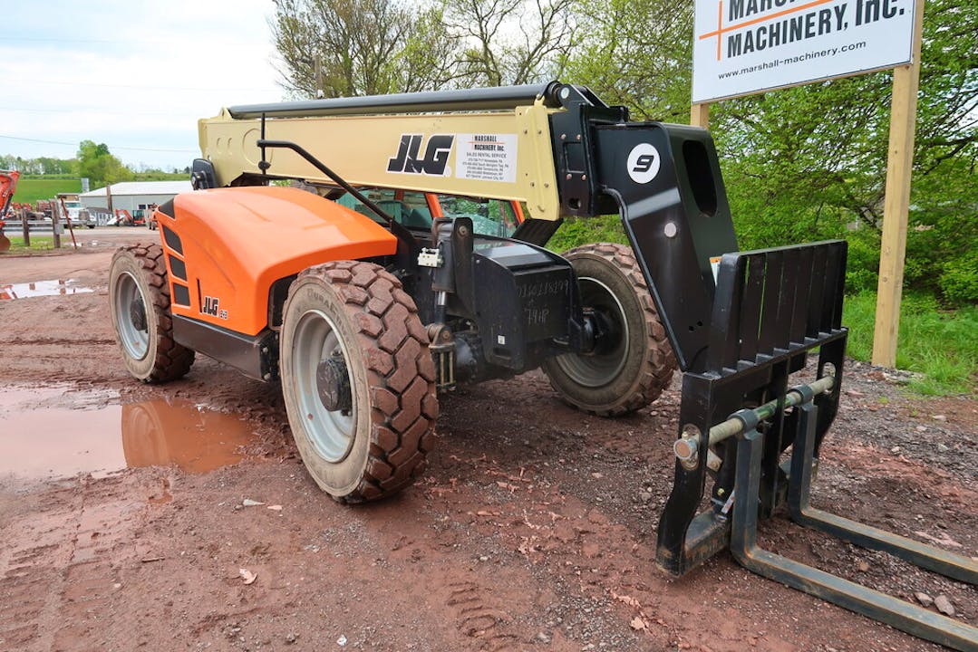 JLG 943