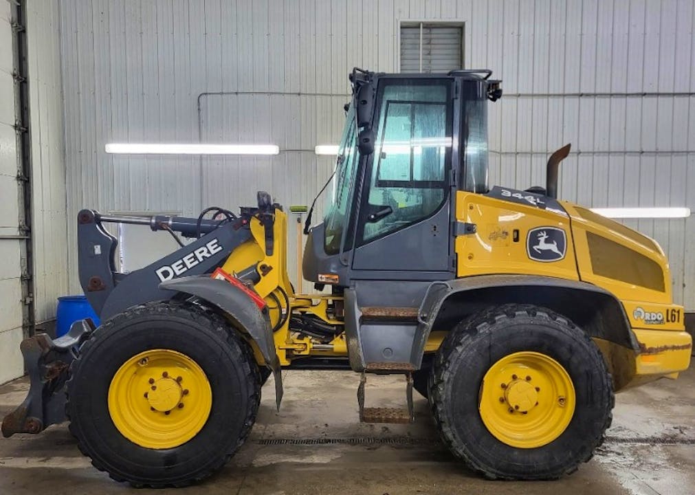 John Deere 344L