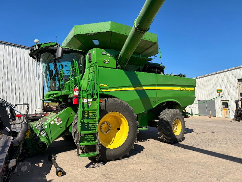 John Deere S780