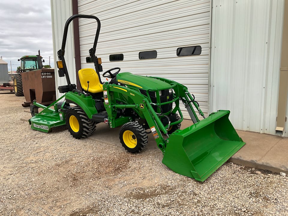 John Deere 1023E