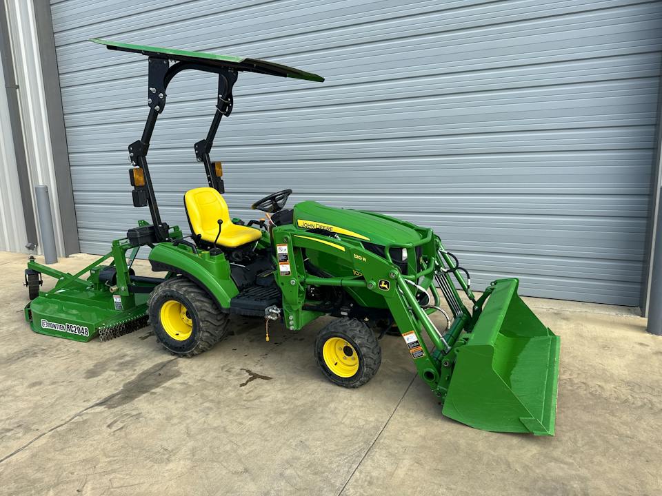 John Deere 1023E