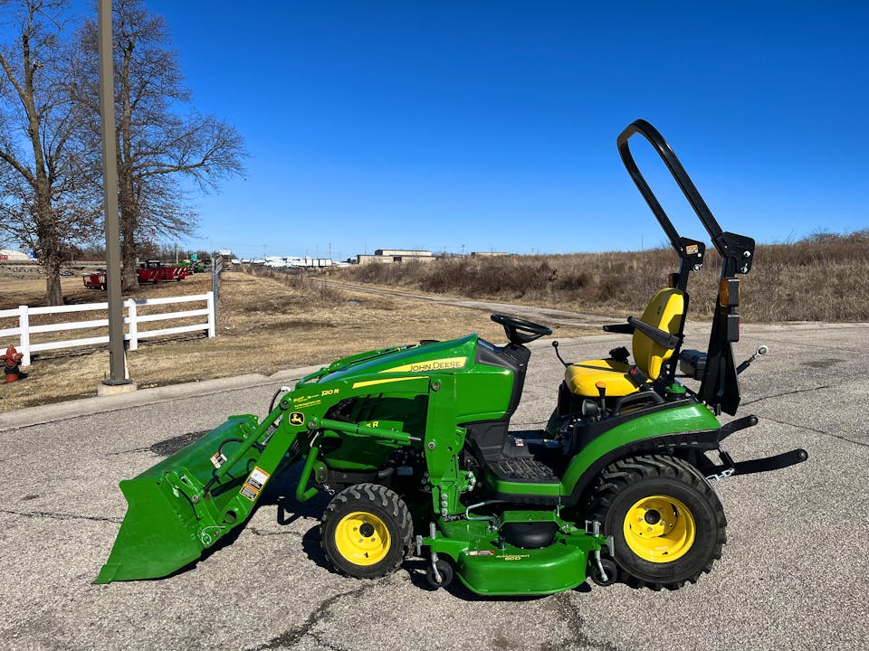 John Deere 1025R