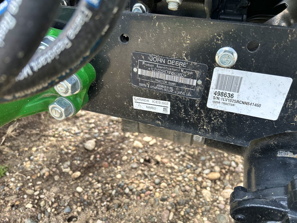 John Deere 1025R