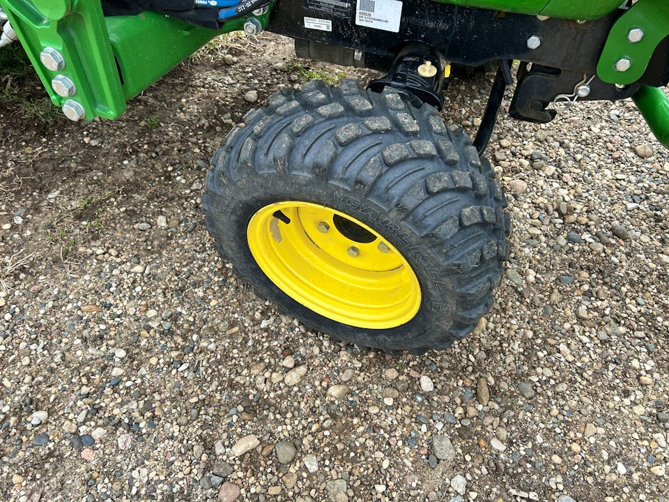 John Deere 1025R