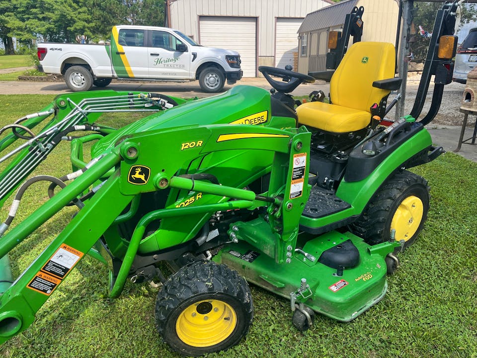 2022-john-deere-1025r-175716