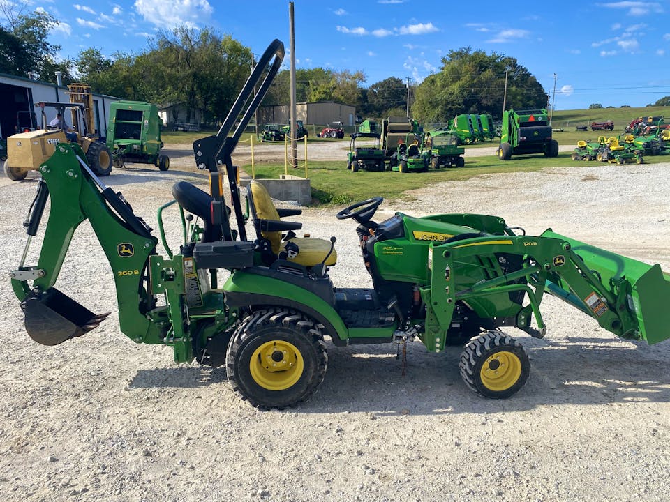 John Deere 1025R