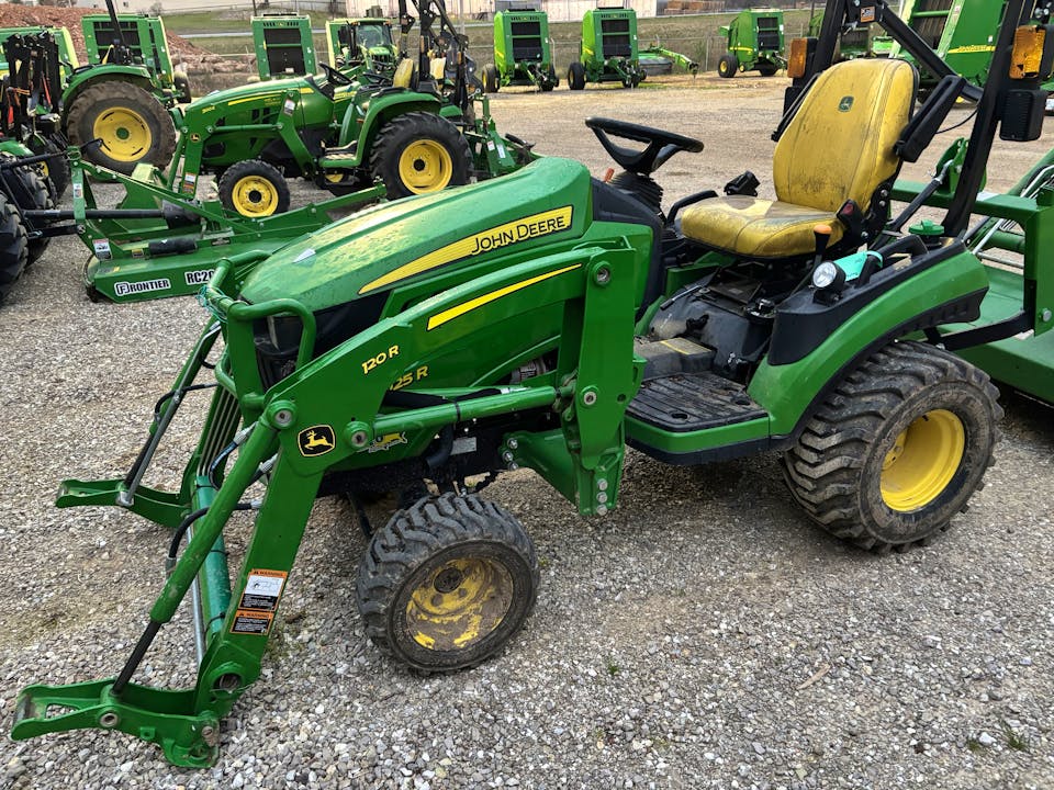 John Deere 1025R