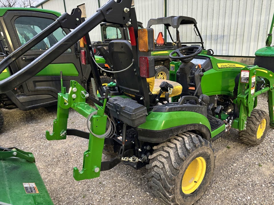 John Deere 1025R