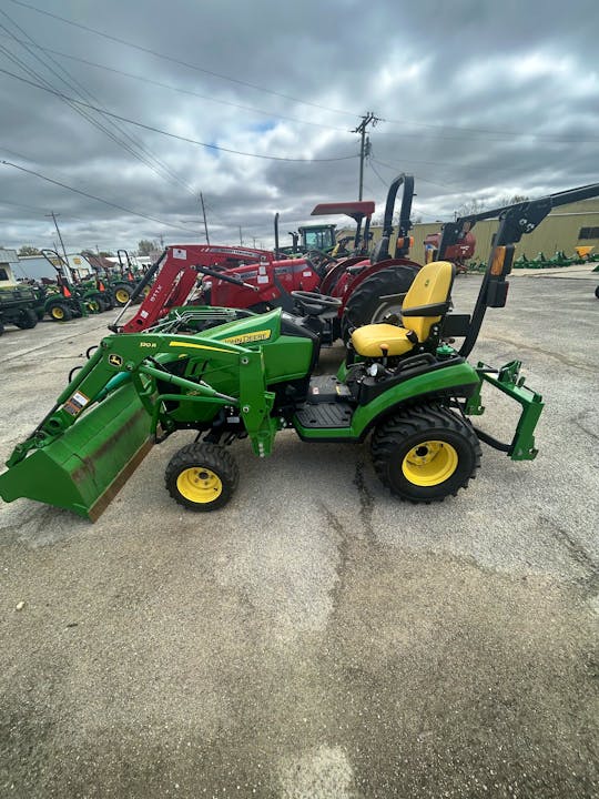 John Deere 1025R