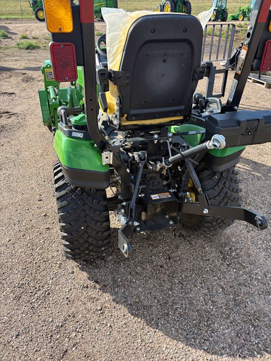John Deere 1025R