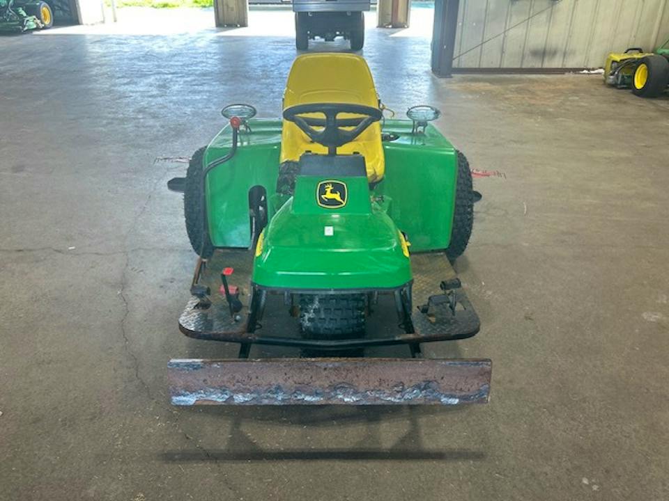 John Deere 1200A