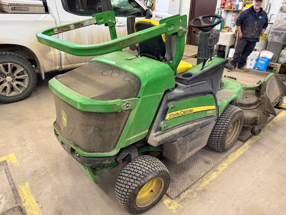 John Deere 1550