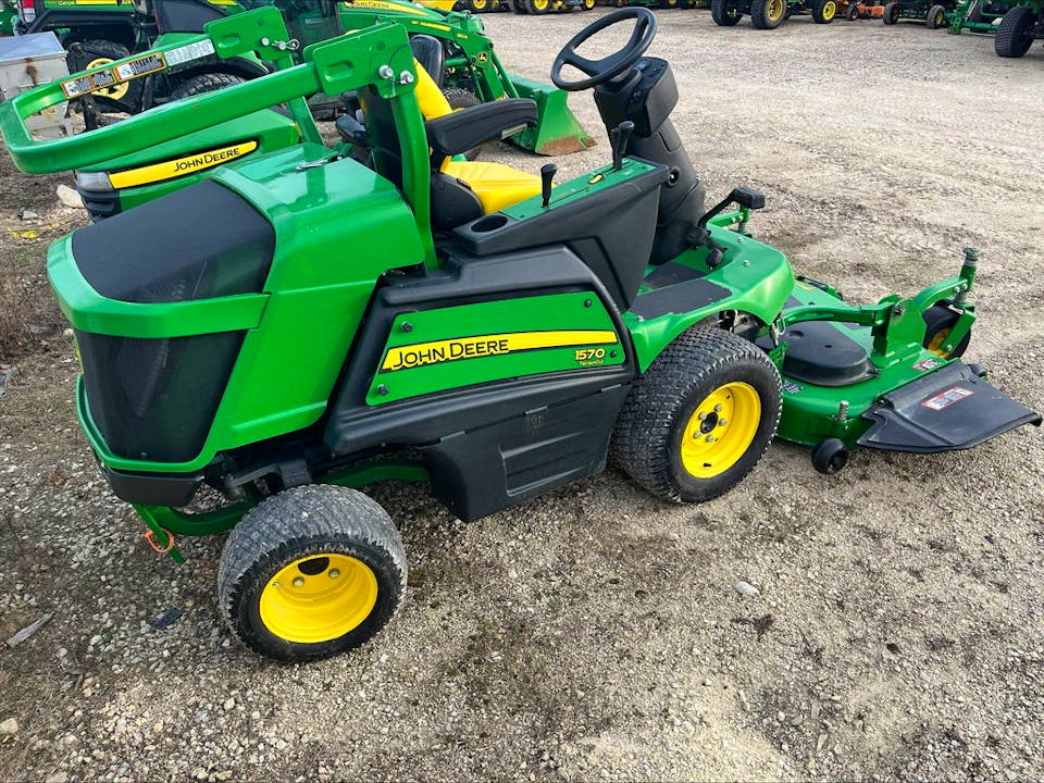 John Deere 1570