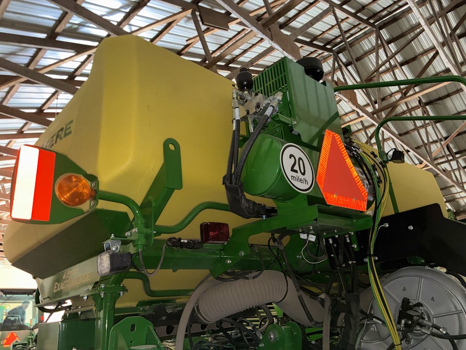 John Deere 1775NT
