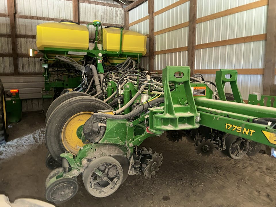 John Deere 1775NT
