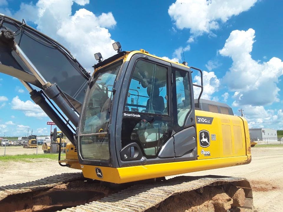 John Deere 210GLC