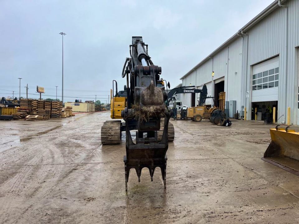 John Deere 210GLC