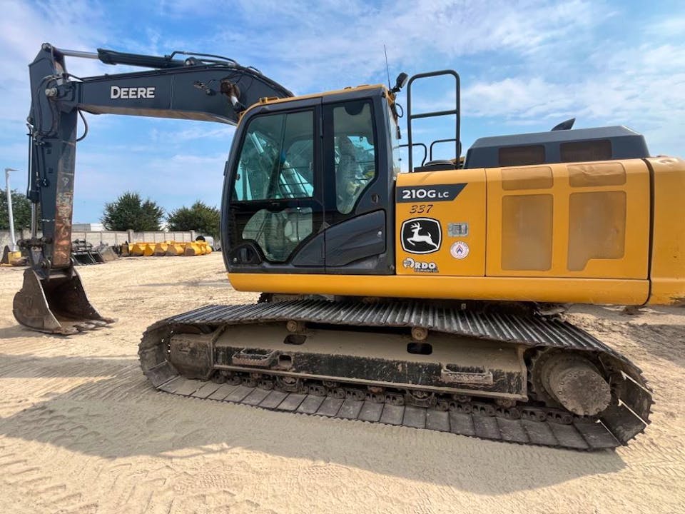 John Deere 210GLC