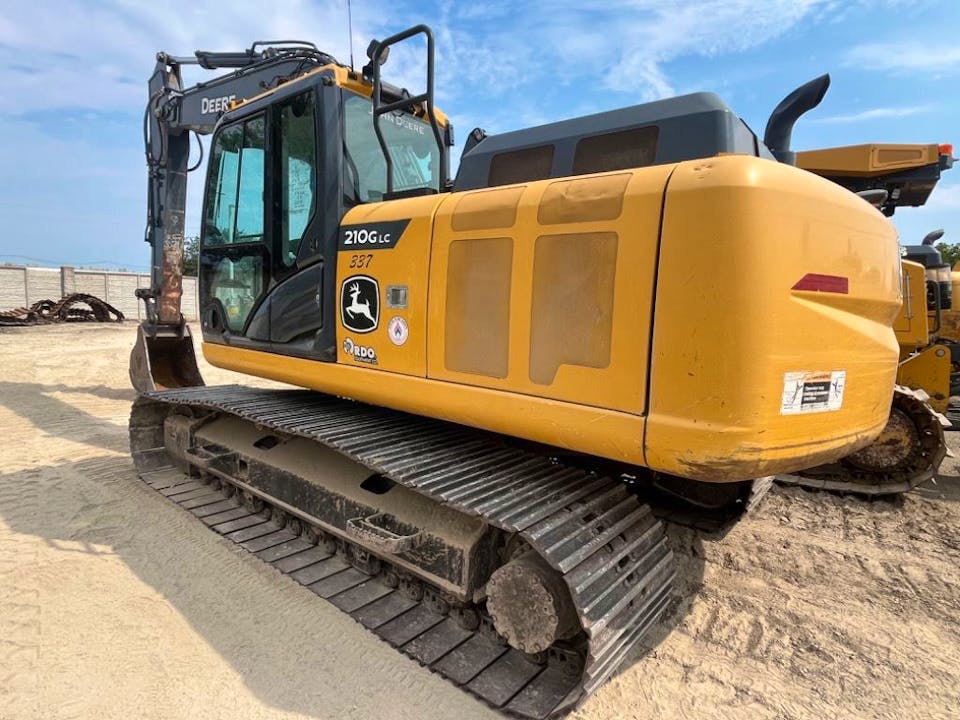 John Deere 210GLC