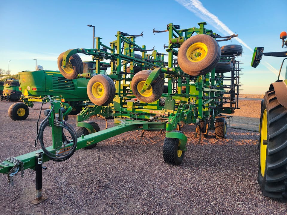 John Deere 2230