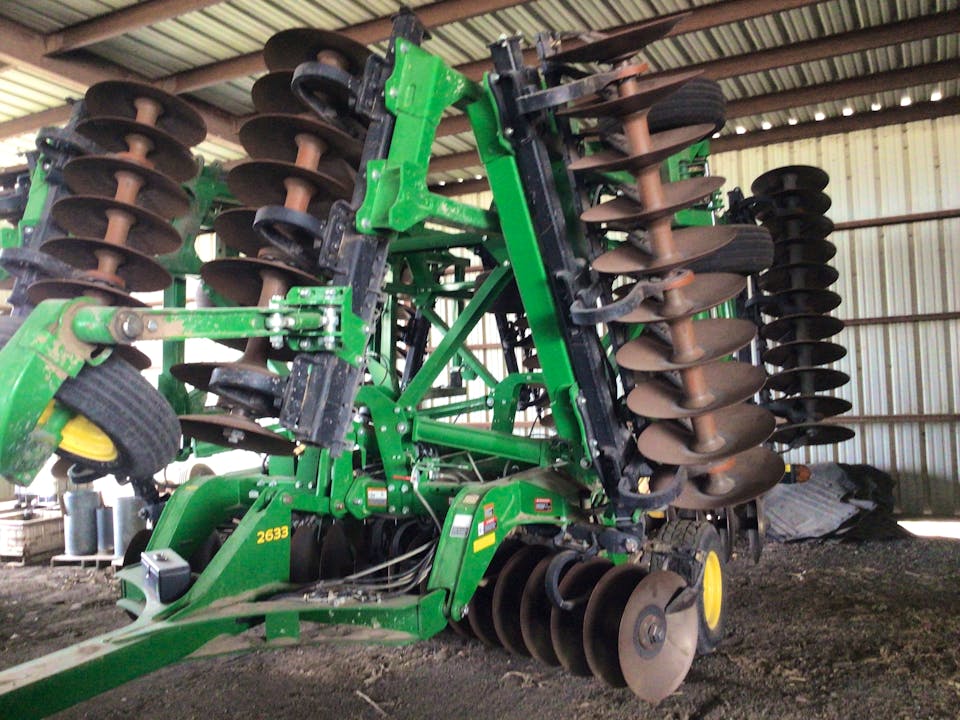 John Deere 2633