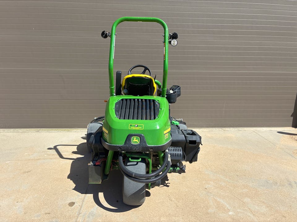 John Deere 2750 Precision Cut