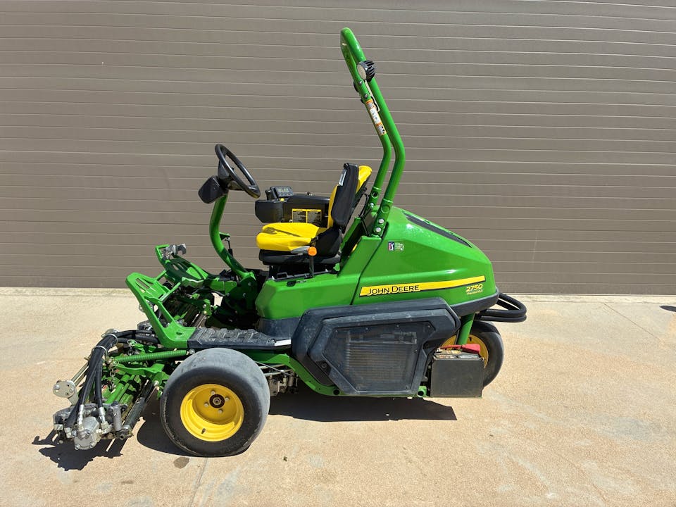 John Deere 2750 Precision Cut