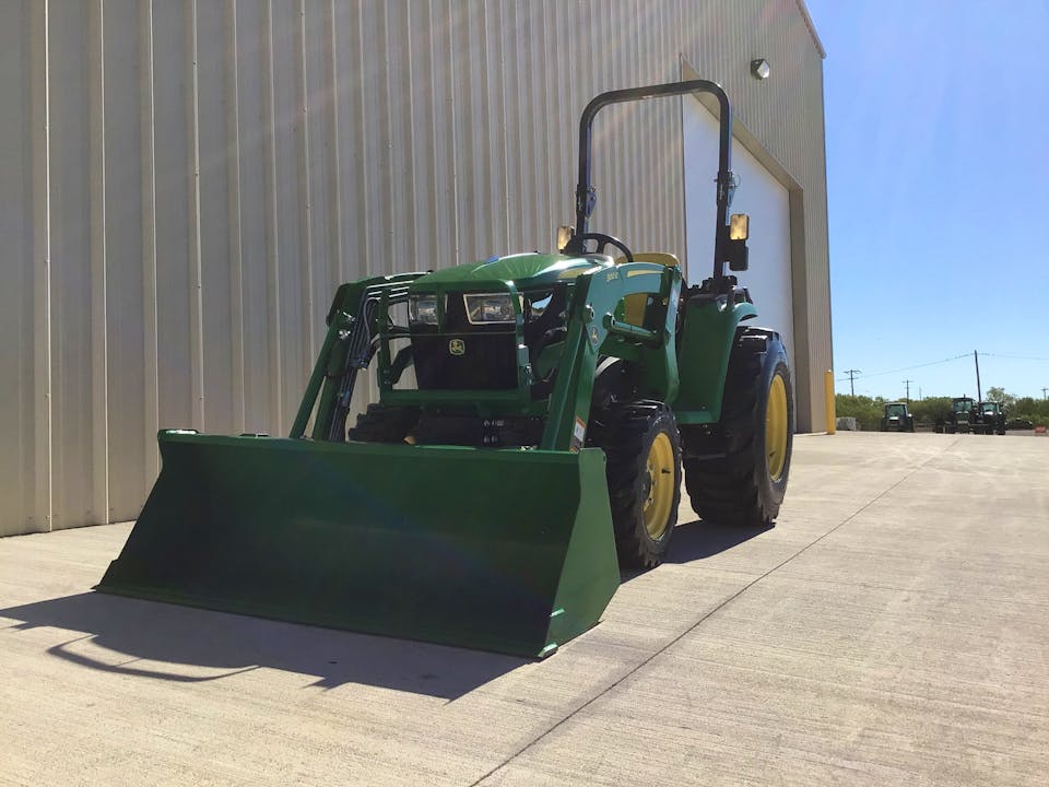 John Deere 3032E