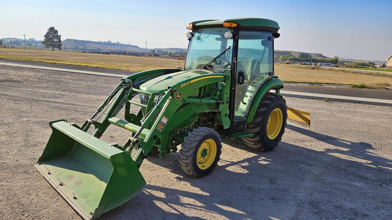 John Deere 3039R