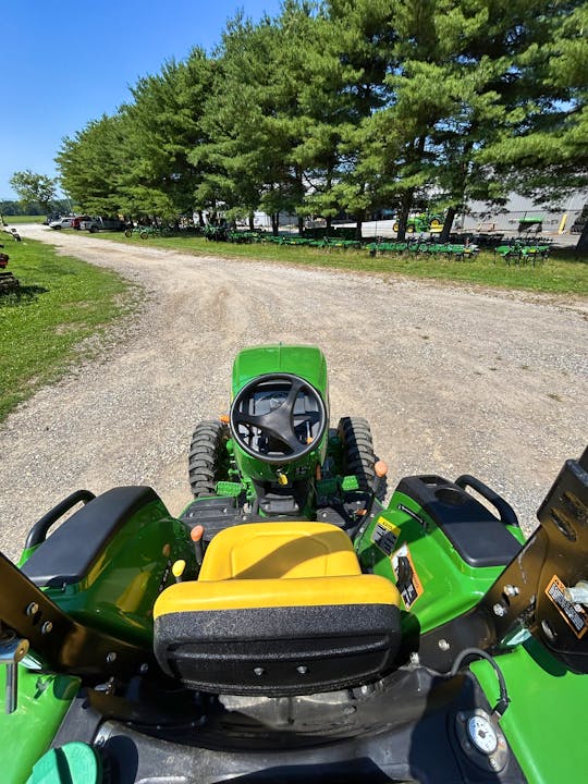 John Deere 3043D