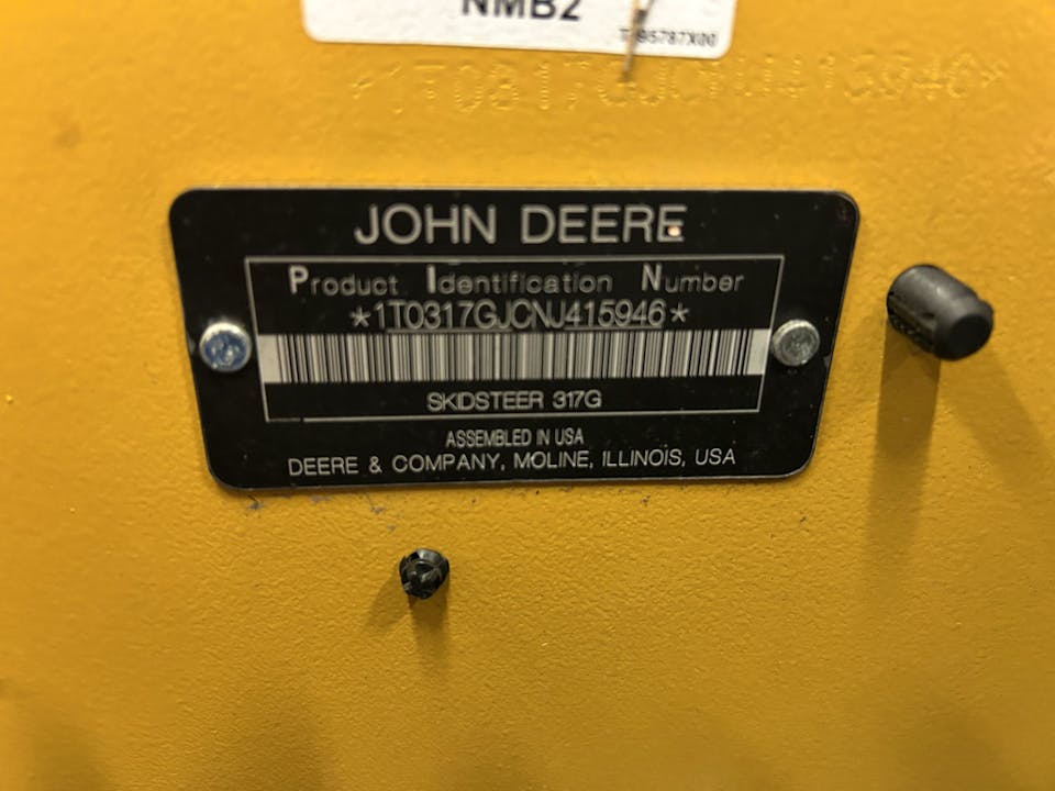 John Deere 317G