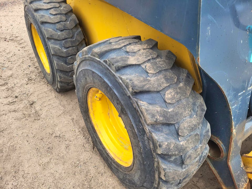 John Deere 324G