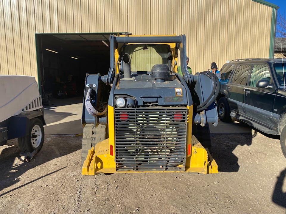 John Deere 325G