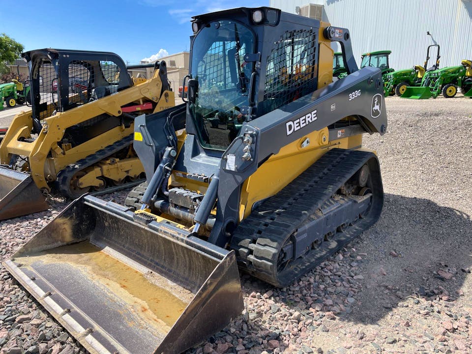 John Deere 333G