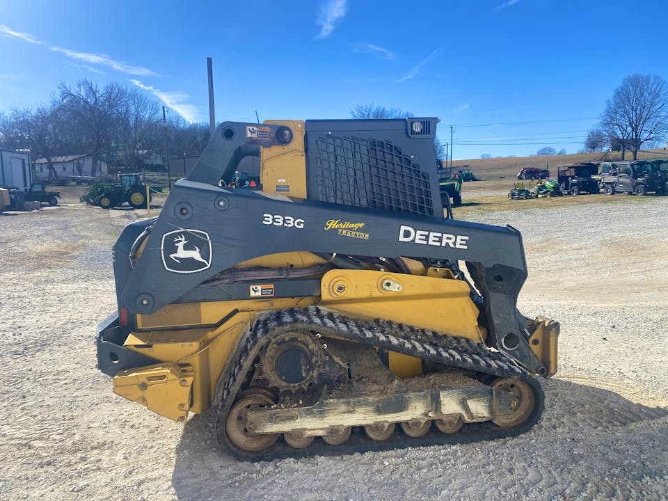 John Deere 333G