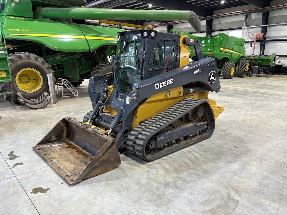 John Deere 333G