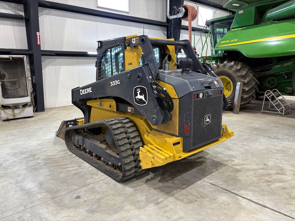 John Deere 333G
