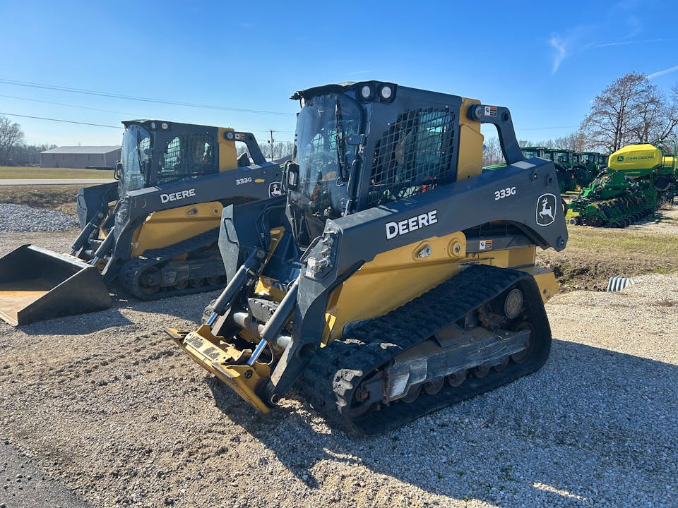 John Deere 333G