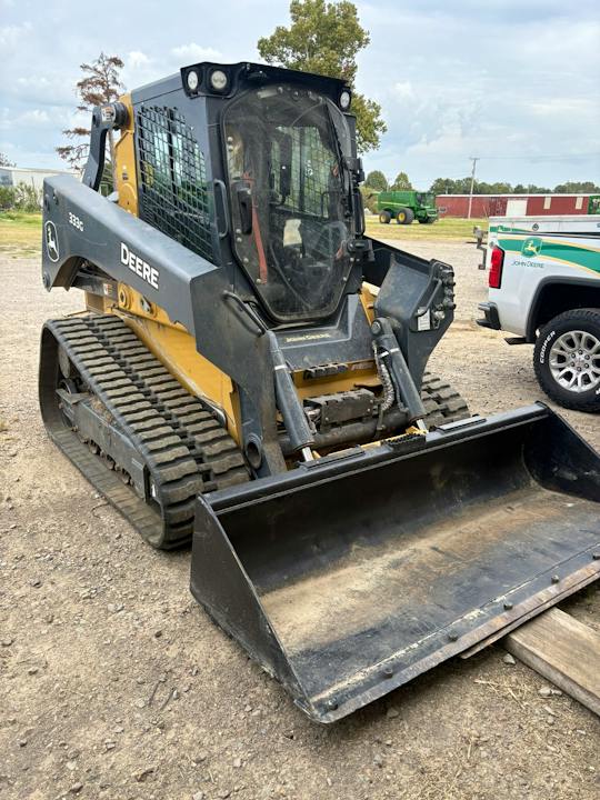John Deere 333G