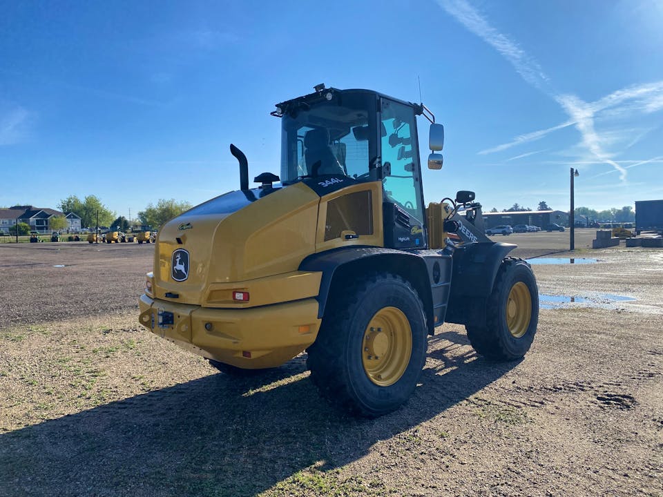 John Deere 344L