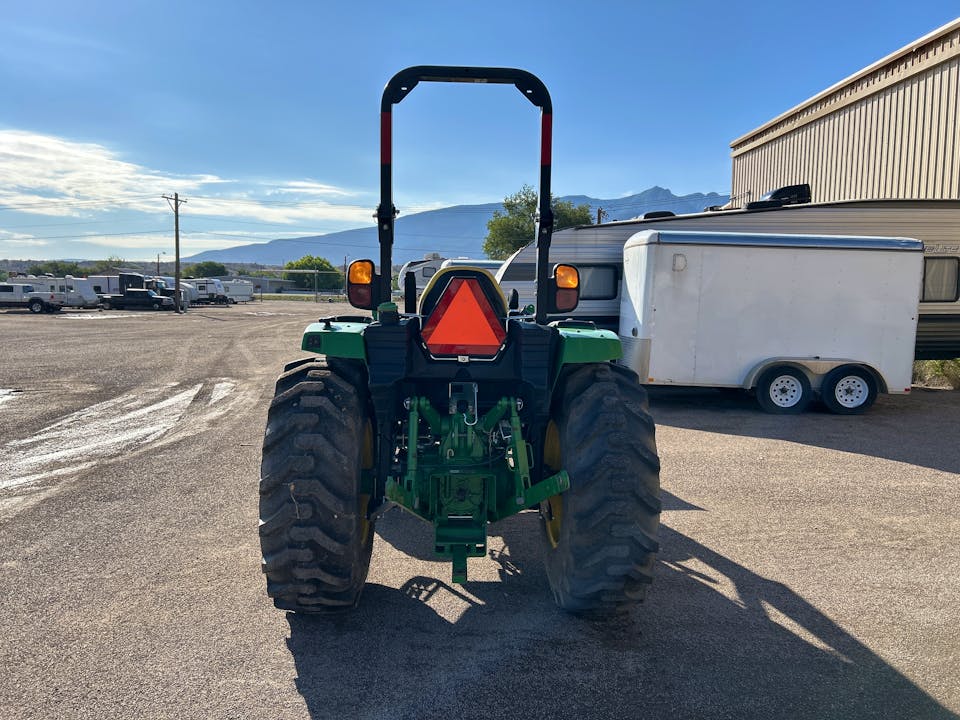 John Deere 4044R