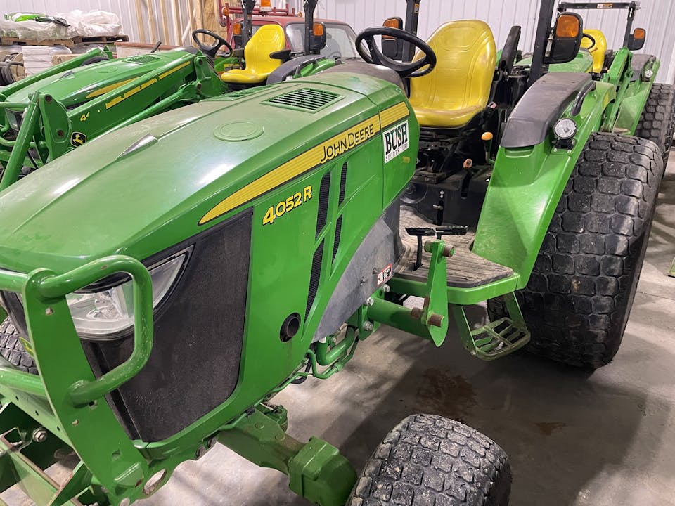 John Deere 4052R