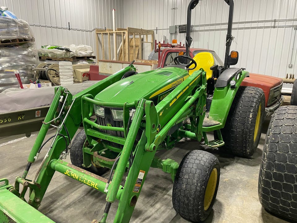 John Deere 4066R