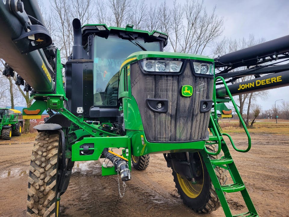 John Deere 412R