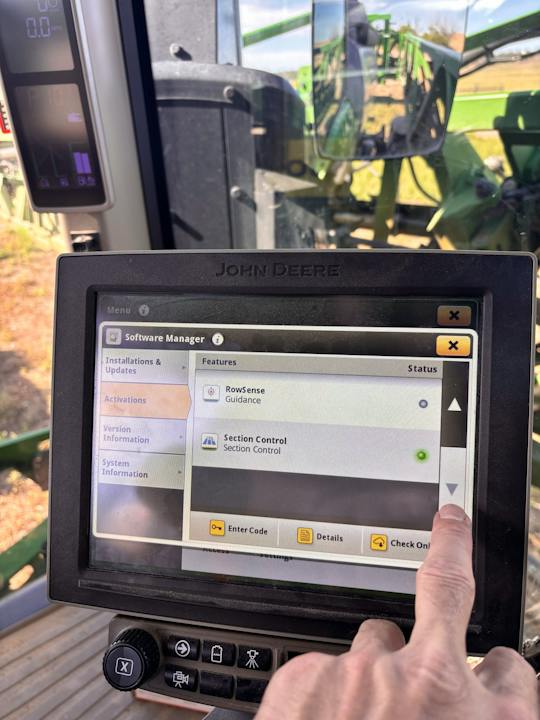 John Deere 412R