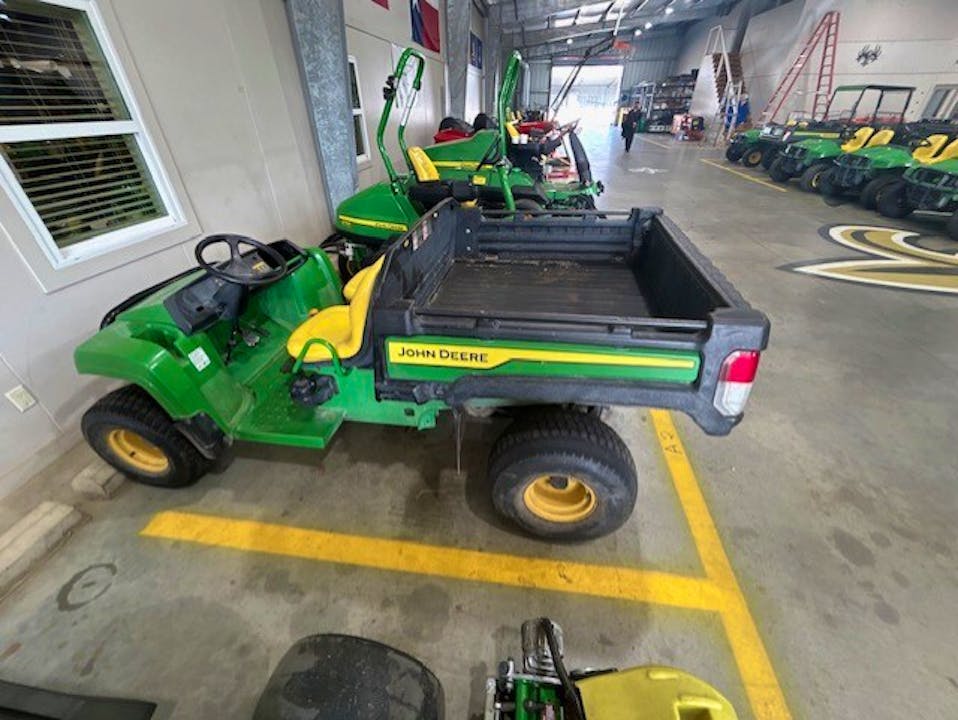 John Deere 4X2 TURF GATOR