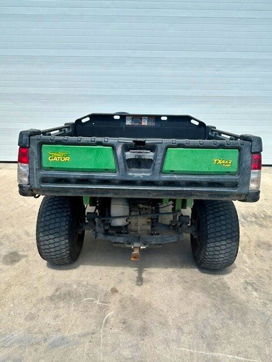 John Deere 4X2 TURF GATOR